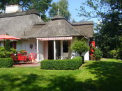 Elisabeth Solte, In der Bredenau 93, 28870 Fischerhude, Tel.: 0421/342676, Ferienhaus Mein kleines Paradies (ideal f�r 2 Personen, ca. 45 qm 2), Mail: fischerhude@meinkleinesparadies.de, Homepage: www.meinkleinesparadies.de - die Ferienwohnung liegt In der Bredenau kurz vor dem Otto Modersohn-Museum 