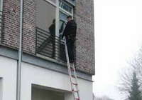 Geb�udereinigung durch Glasreinigung Dorenbusch