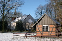 Fischerhuder Kirche im Winter bei Schnee