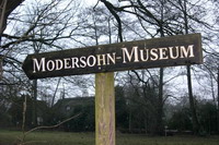 Hinweisschild zum Modersohn-Museum