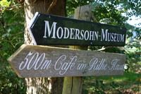 Wegweiser zum Modersohn-Museum und Cafe im Rilke-Haus